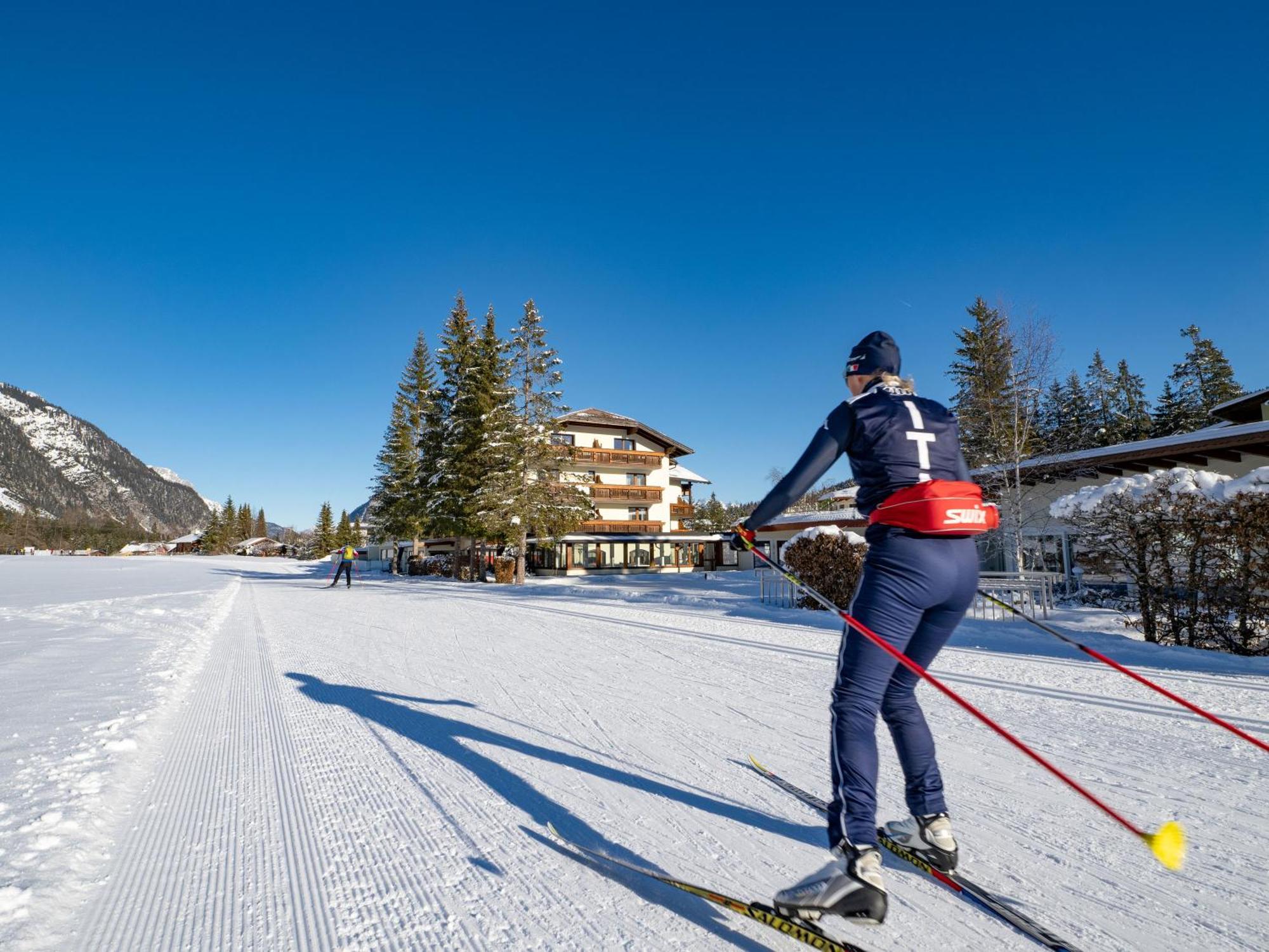 Alpenhotel Karwendel -Adults Only- Leutasch Exterior photo