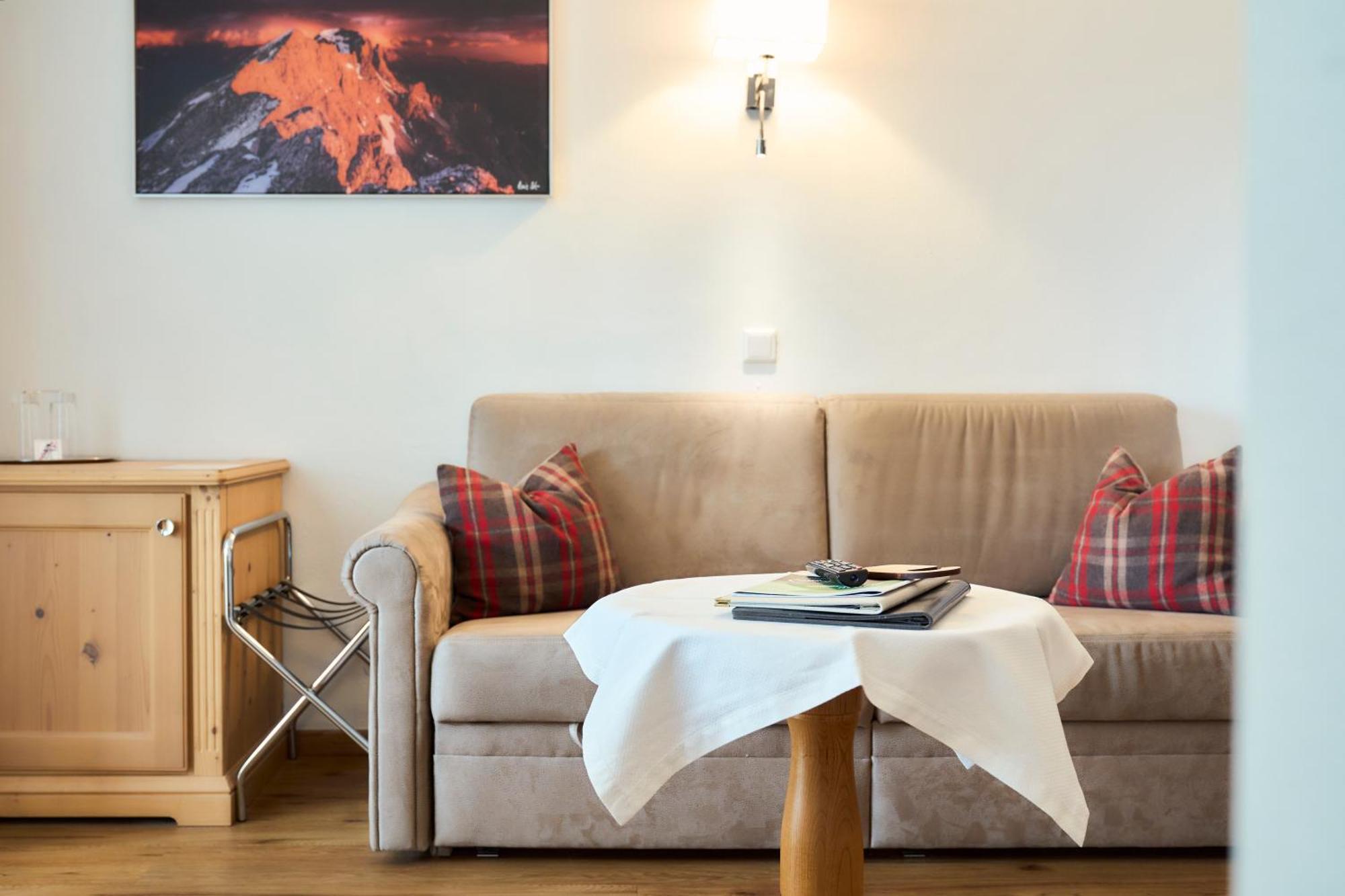 Alpenhotel Karwendel -Adults Only- Leutasch Exterior photo